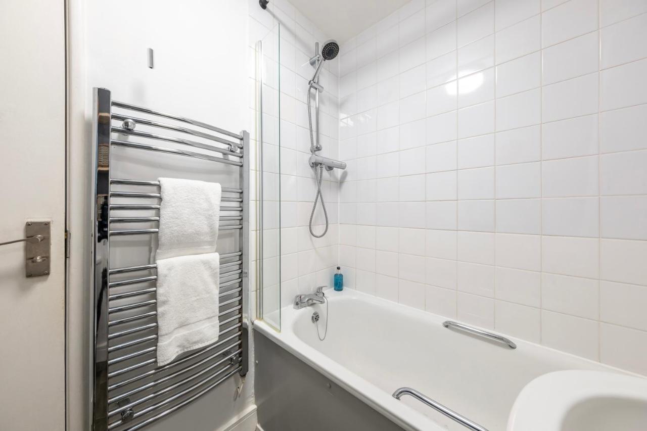 Super City Centre Apartment - Two Bedrooms, Perfect Location 巴斯 外观 照片