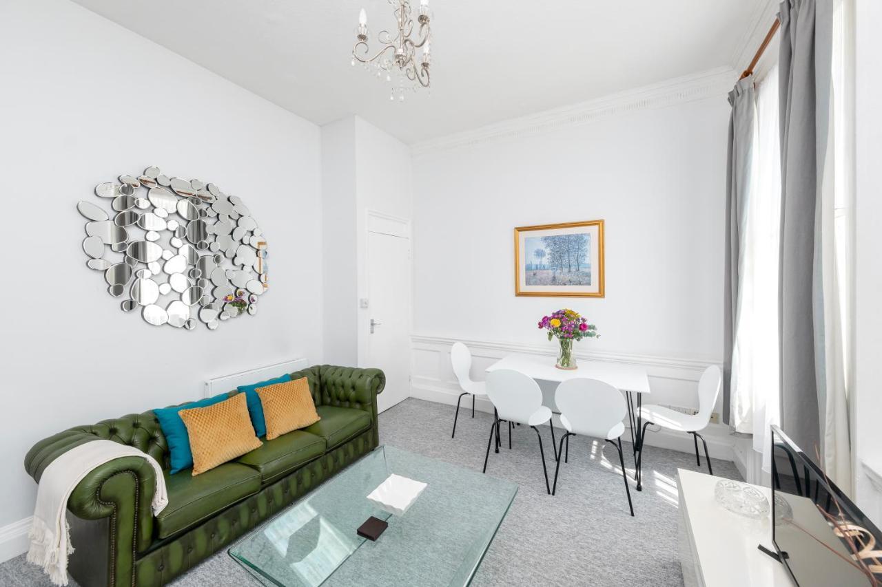 Super City Centre Apartment - Two Bedrooms, Perfect Location 巴斯 外观 照片